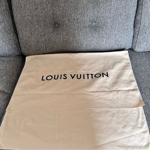 EUC EXTRA LARGE LOUIS VUITTON ENVELOPE DUST BAG 24x21